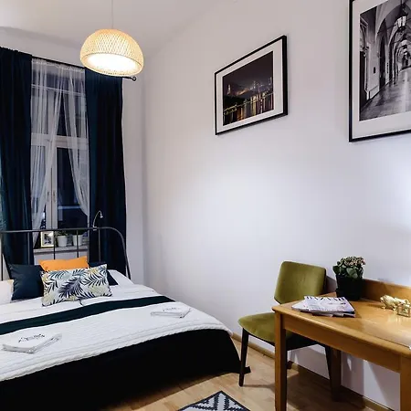 Golden Lion Guest Rooms Szewska 19-2